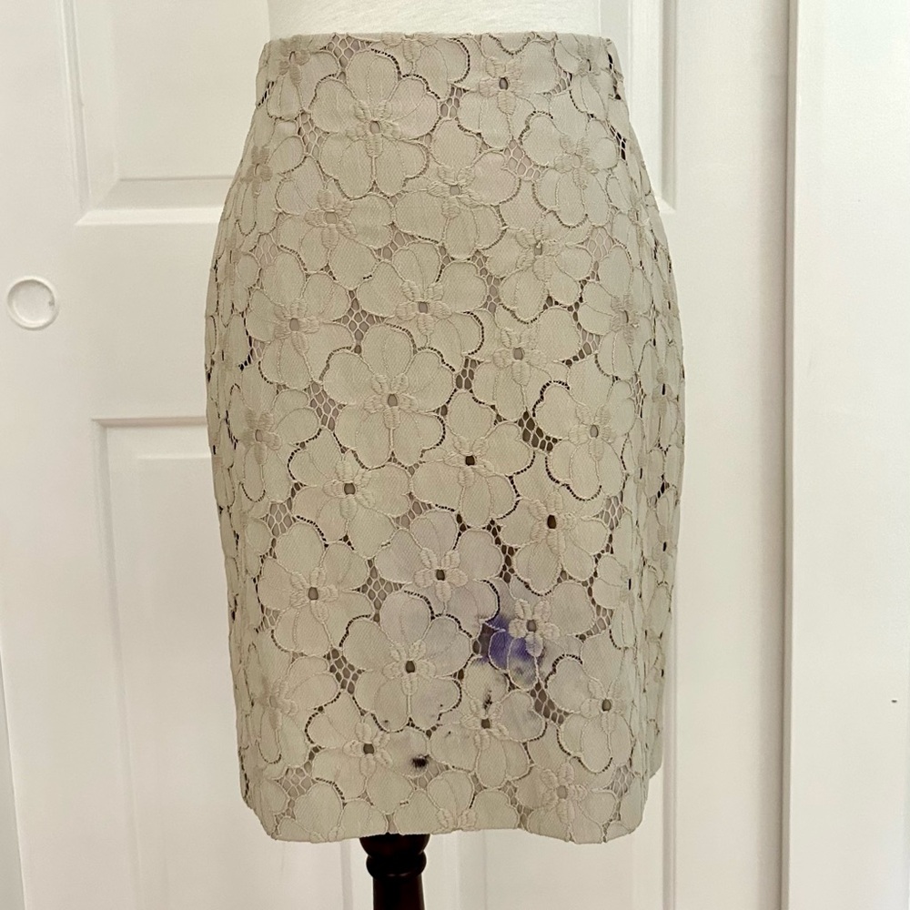 Cream Floral Lace Pencil Skirt
